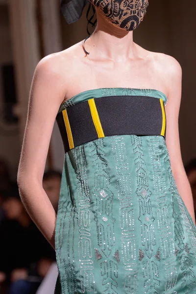 Look 24